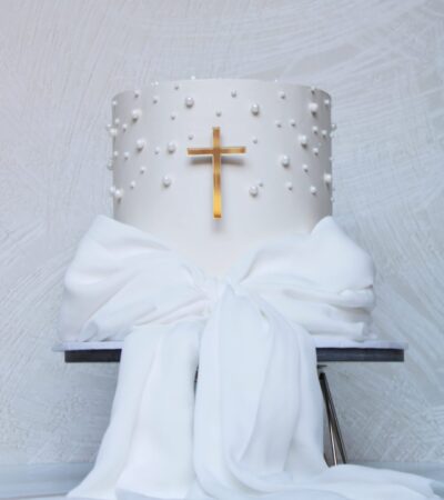 Bow Cake