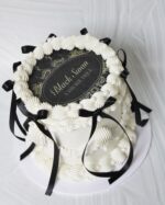 Classic Vintage Cake - Image 6